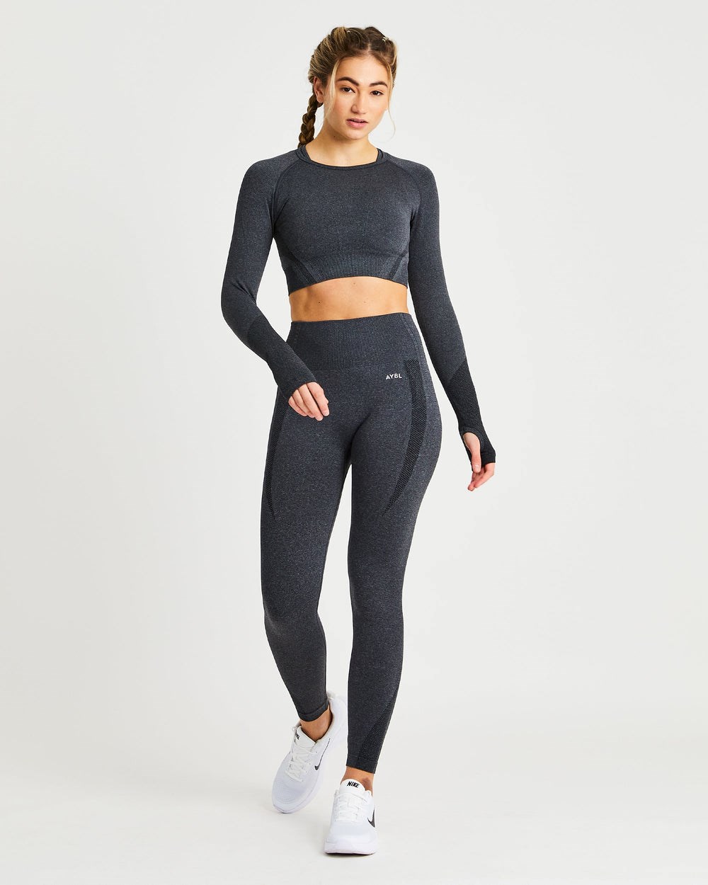 AYBL Balance V2 Seamless Long Sleeve Crop Top Svarta | 1423-YPSXR