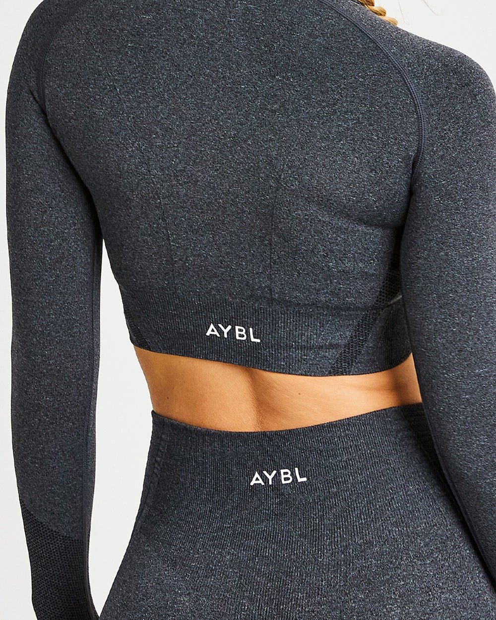 AYBL Balance V2 Seamless Long Sleeve Crop Top Svarta | 1423-YPSXR