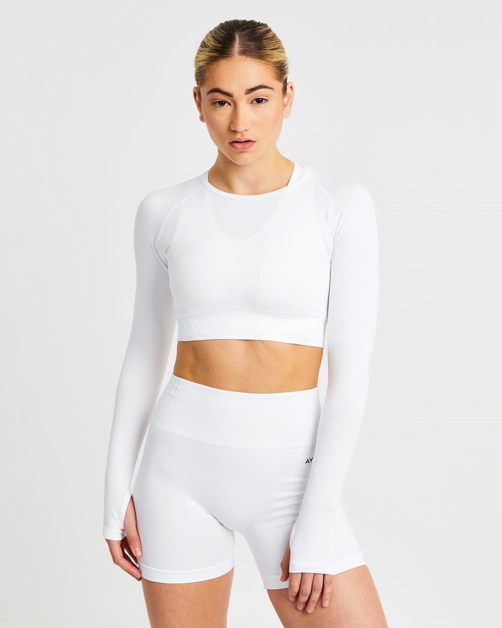 AYBL Balance V2 Seamless Long Sleeve Crop Top Vita | 1729-OVNST