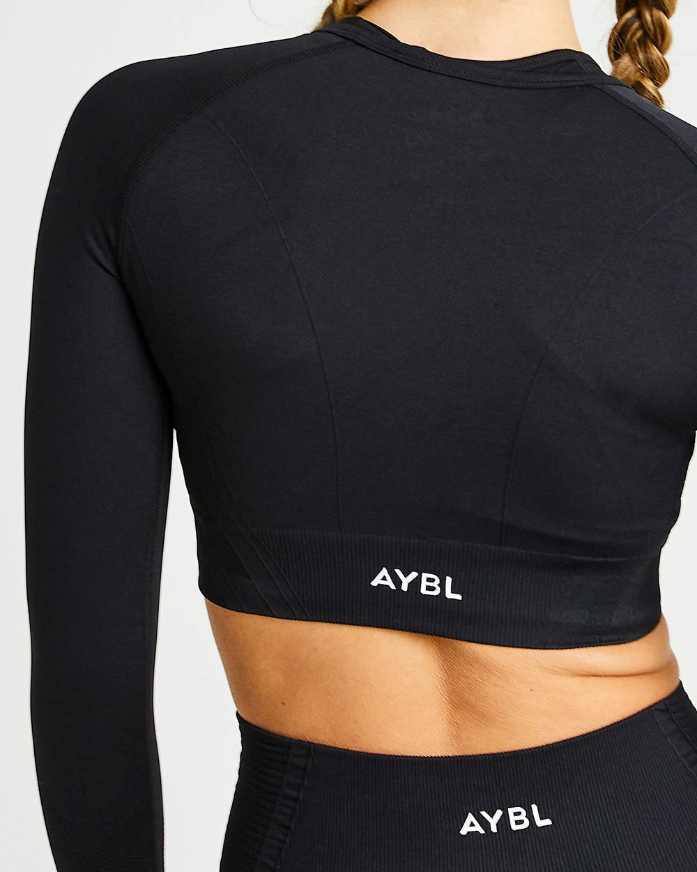 AYBL Balance V2 Seamless Long Sleeve Crop Top Svarta | 1973-KECRF