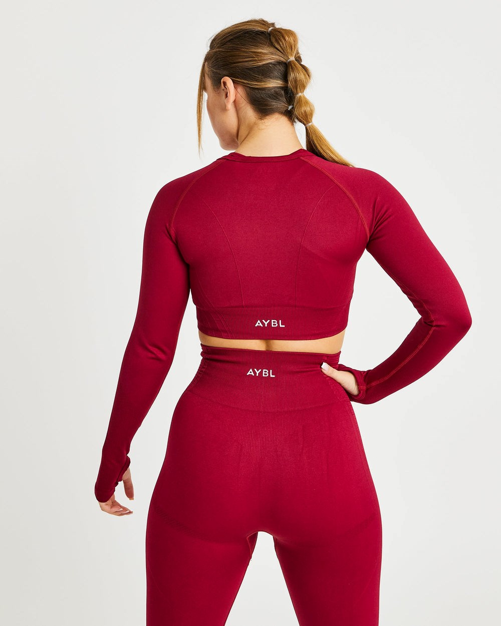 AYBL Balance V2 Seamless Long Sleeve Crop Top Röda | 3701-YVRCP