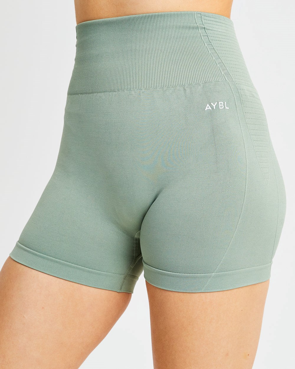 AYBL Balance V2 Seamless Shorts Olivgröna Gröna | 3802-PWJLG