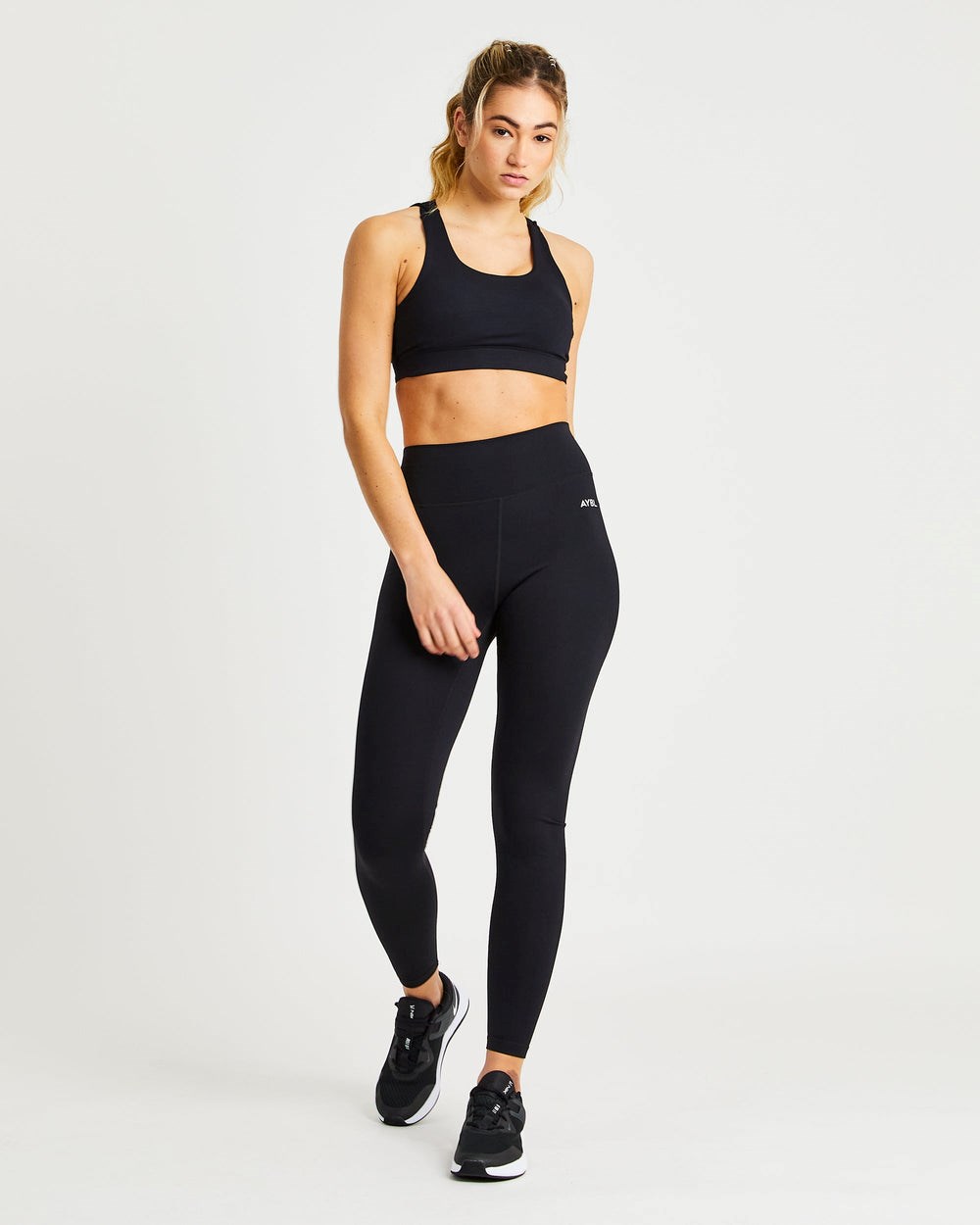 AYBL Core Leggings Svarta | 4032-EFXHR