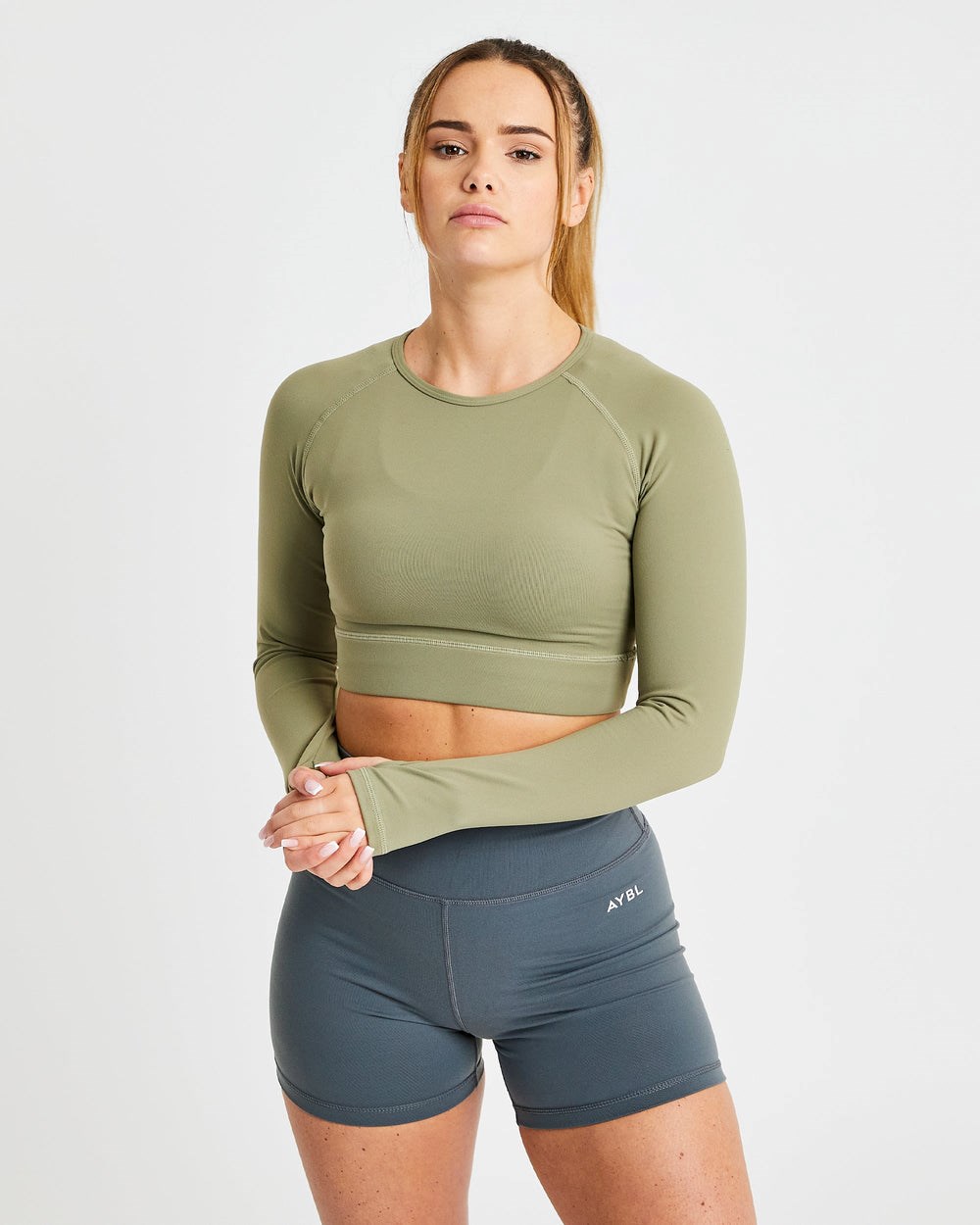 AYBL Core Long Sleeve Crop Top Olivgröna | 4652-PRQUL