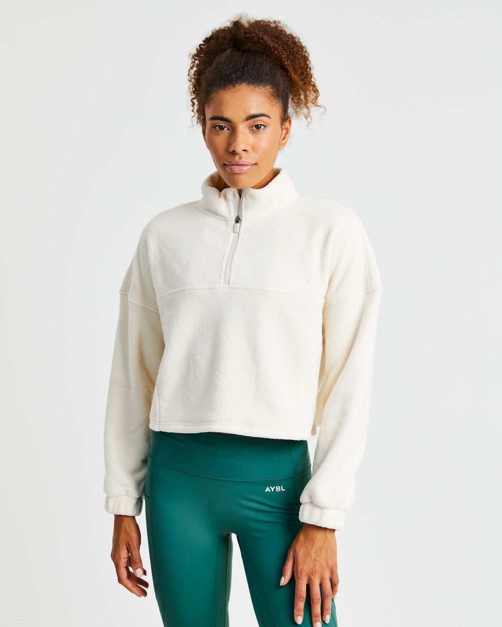 AYBL Effortless Oversized Cropped Fleece Grädde | 0875-TEMVR