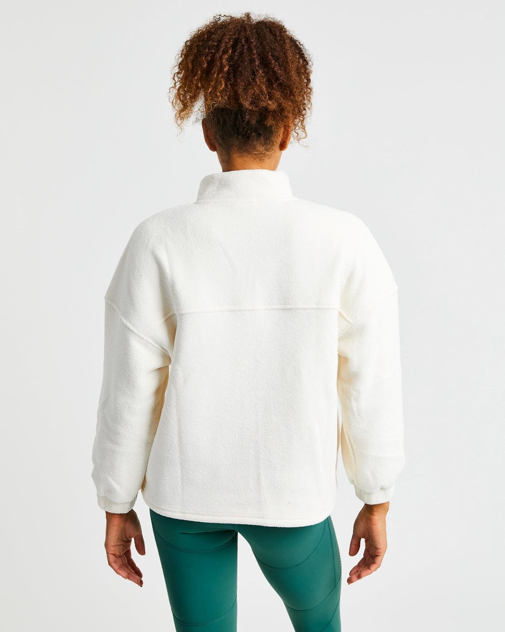 AYBL Effortless Oversized Fleece Grädde | 1805-MVBCD