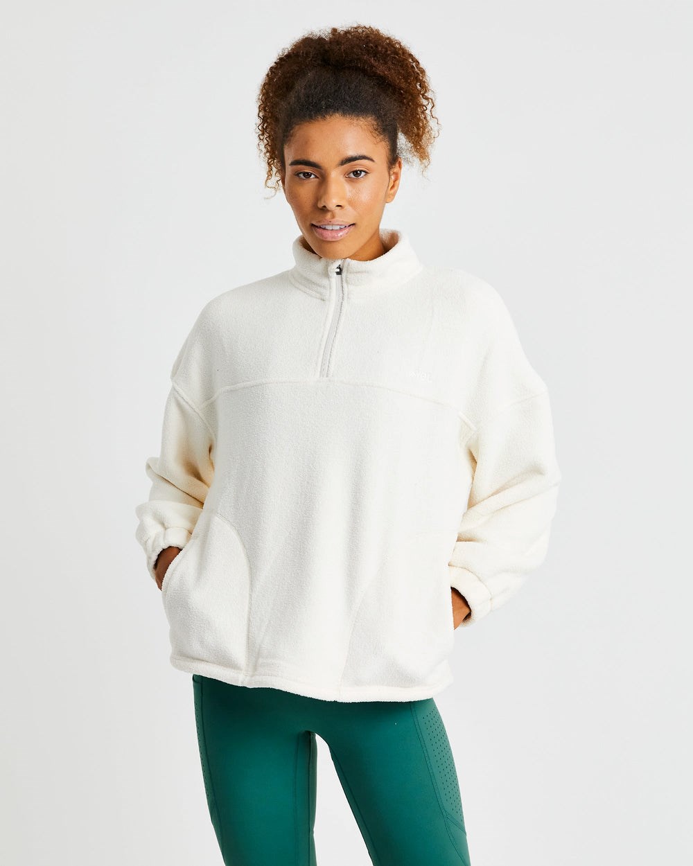 AYBL Effortless Oversized Fleece Grädde | 1805-MVBCD