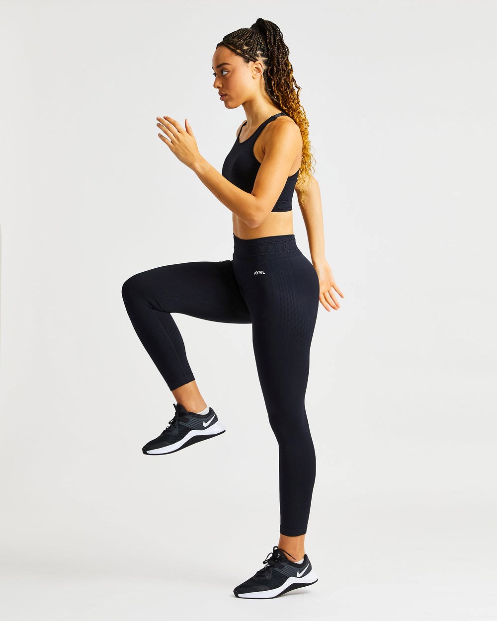 AYBL Elevate Seamless Leggings Svarta | 3912-AKIPH