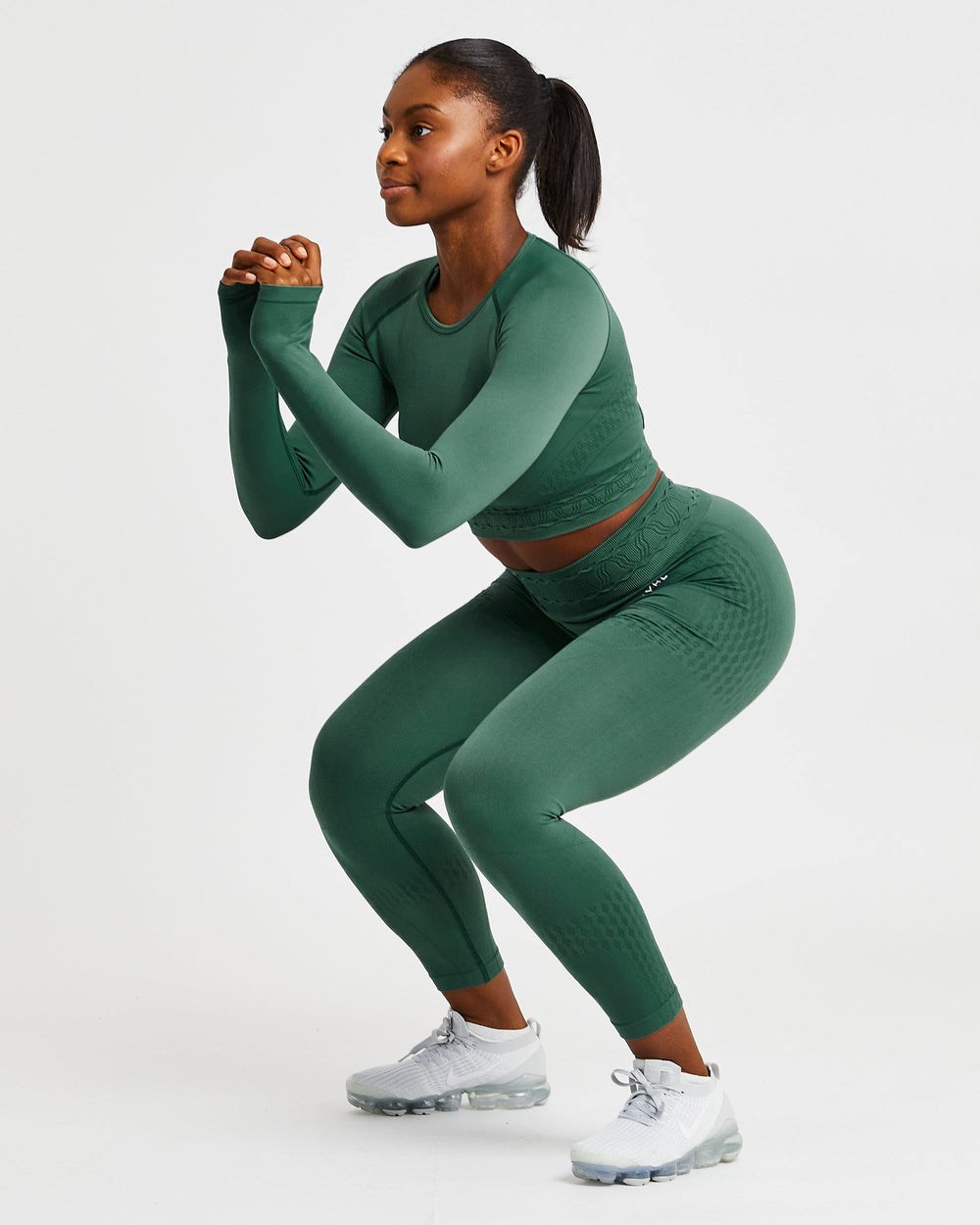 AYBL Elevate Seamless Long Sleeve Crop Top Gröna | 5716-EIZDH