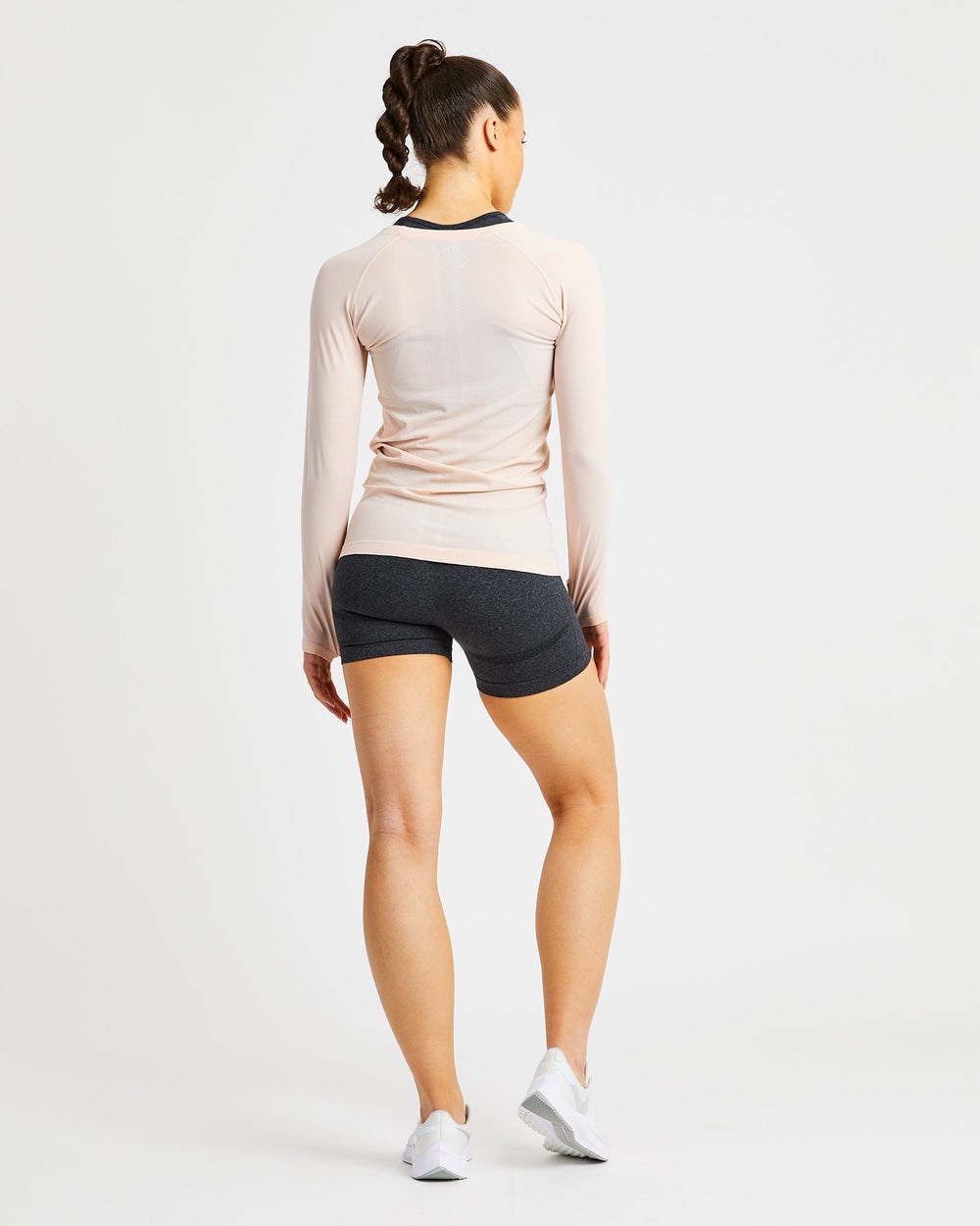 AYBL Embrace Seamless Long Sleeve T Shirt Soft Peach | 6807-HNSRA