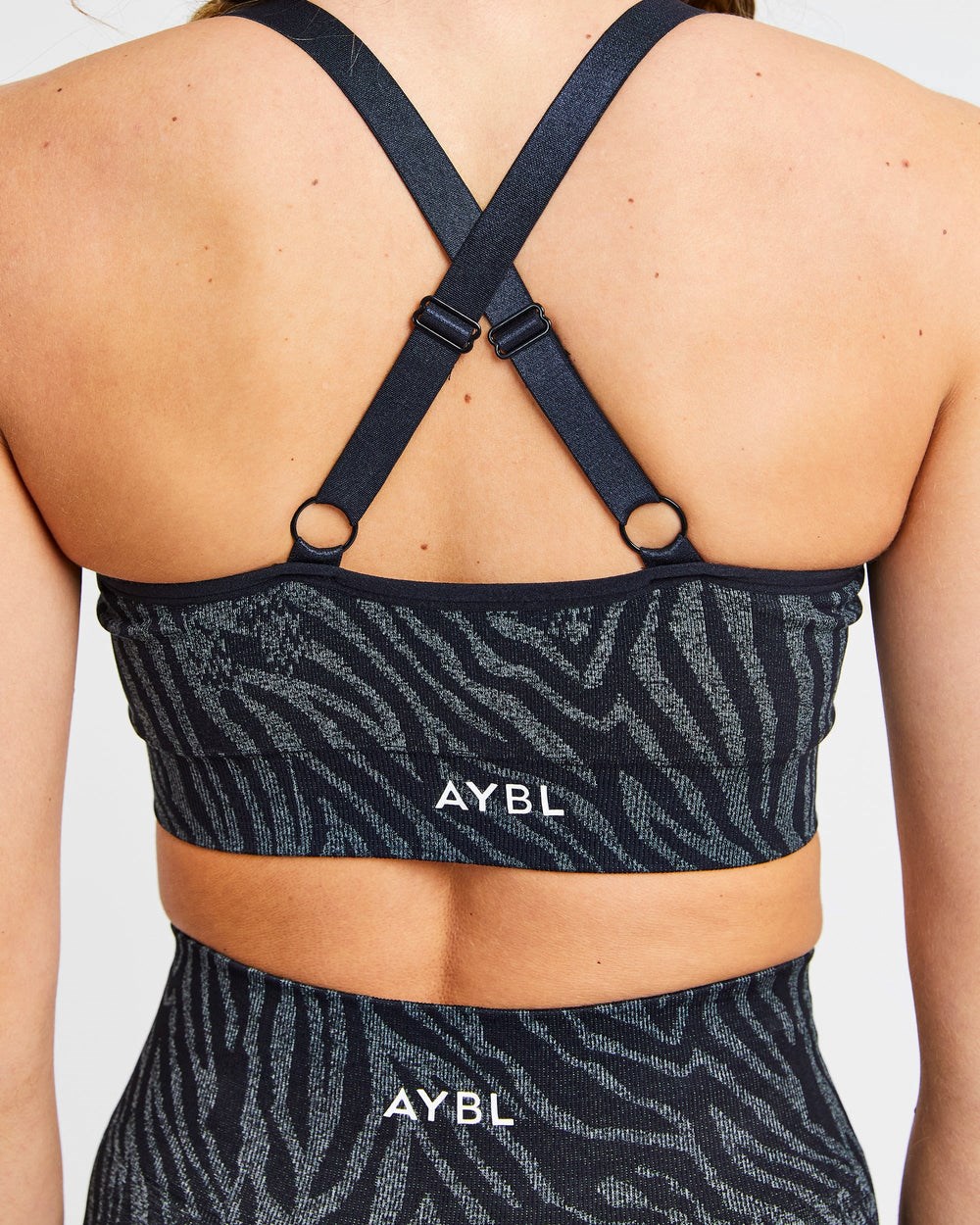 AYBL Evolve Animal Seamless Sports Bra Svarta | 9401-MZSBK