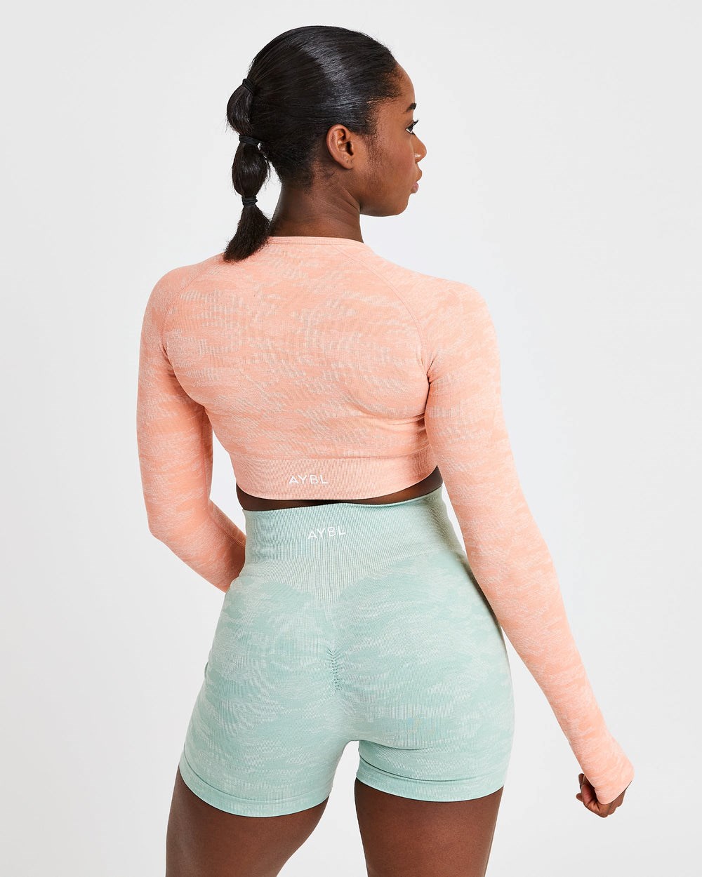 AYBL Evolve Camo Seamless Long Sleeve Crop Top Peach | 7062-SWOGE