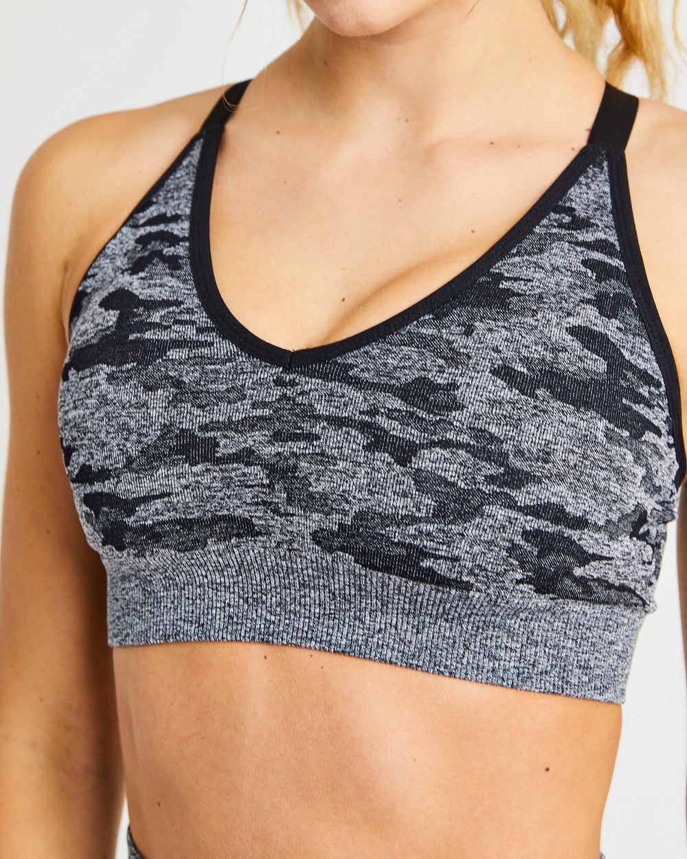 AYBL Evolve Camo Seamless Sports Bra Svarta | 6039-IMHEA