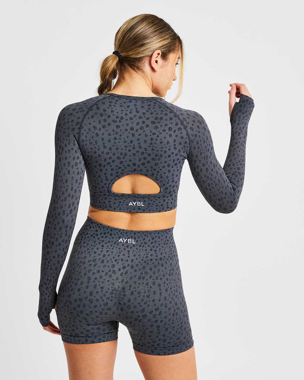 AYBL Evolve Speckle Seamless Long Sleeve Crop Top Charcoal | 2178-MZNTV