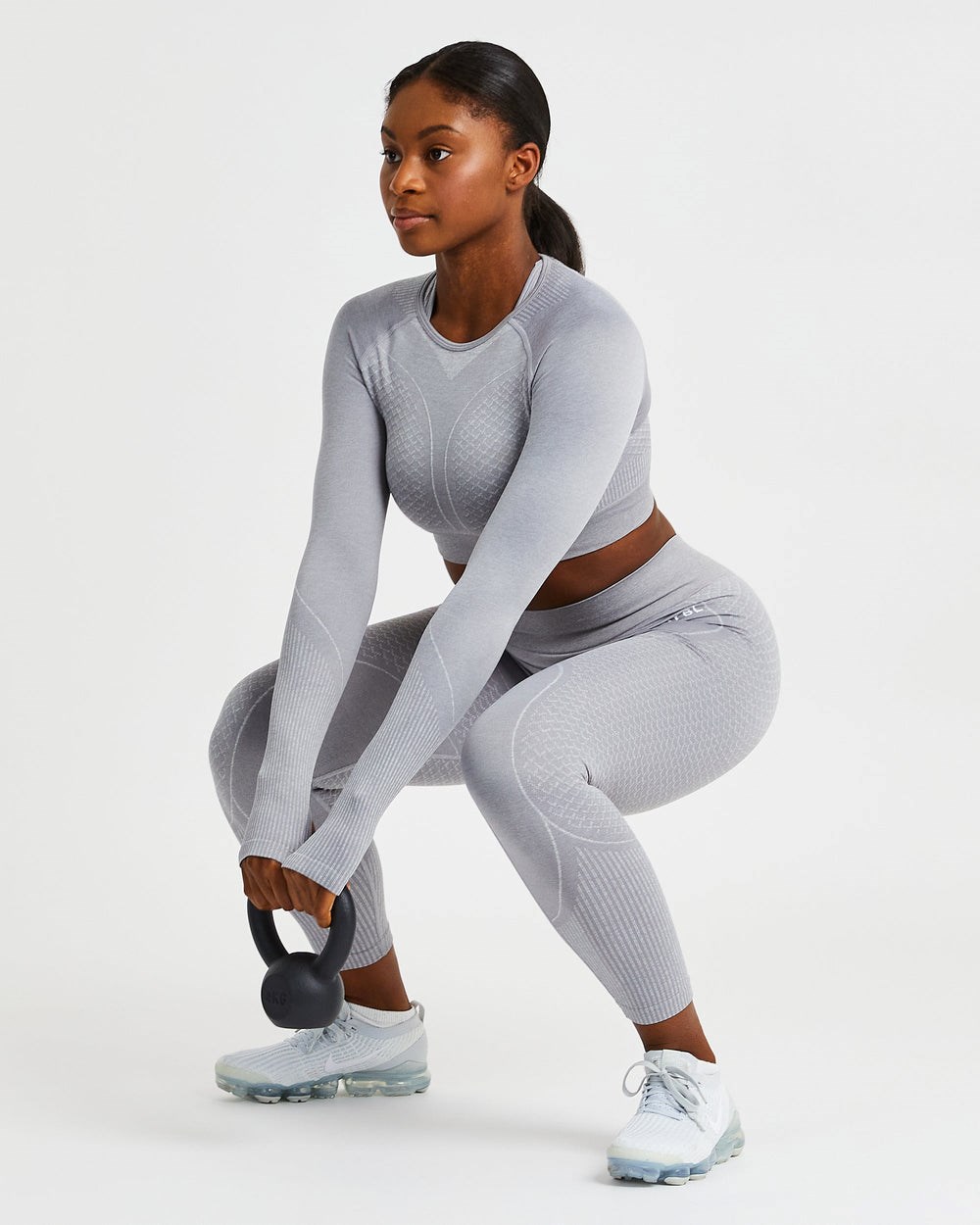 AYBL Impact Seamless Long Sleeve Crop Top Grå | 0483-XHPZD