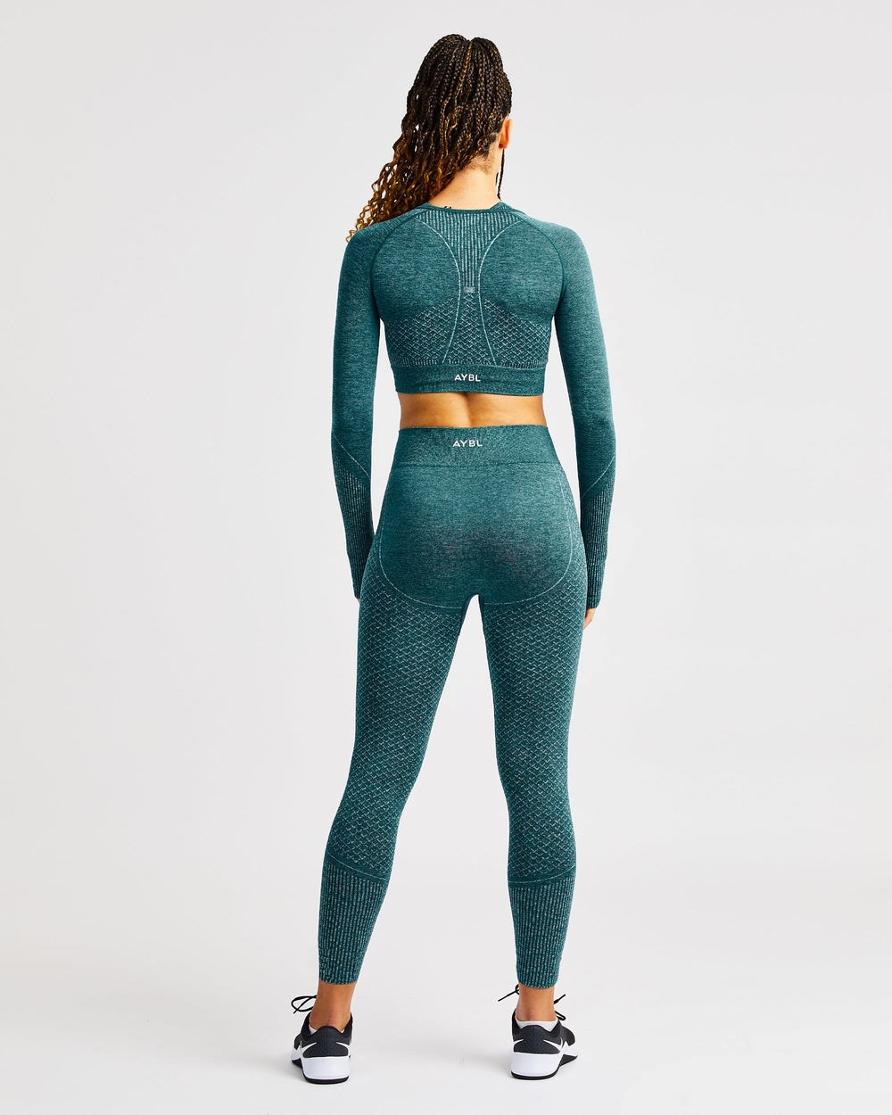 AYBL Impact Seamless Long Sleeve Crop Top Gröna | 3297-OZWGT