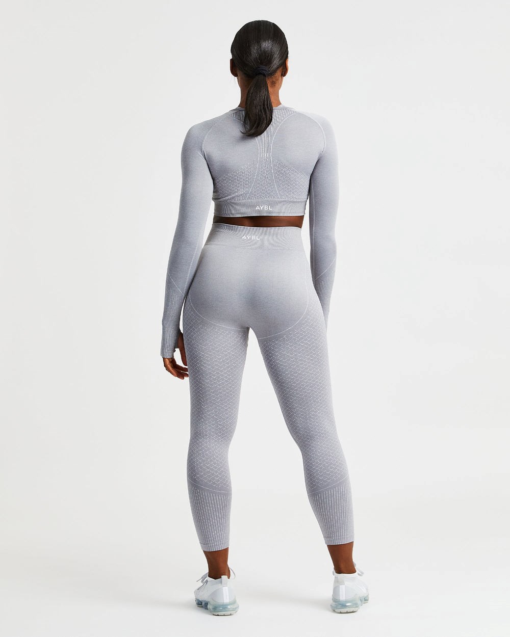 AYBL Impact Seamless Long Sleeve Crop Top Grå | 9607-XEKUI