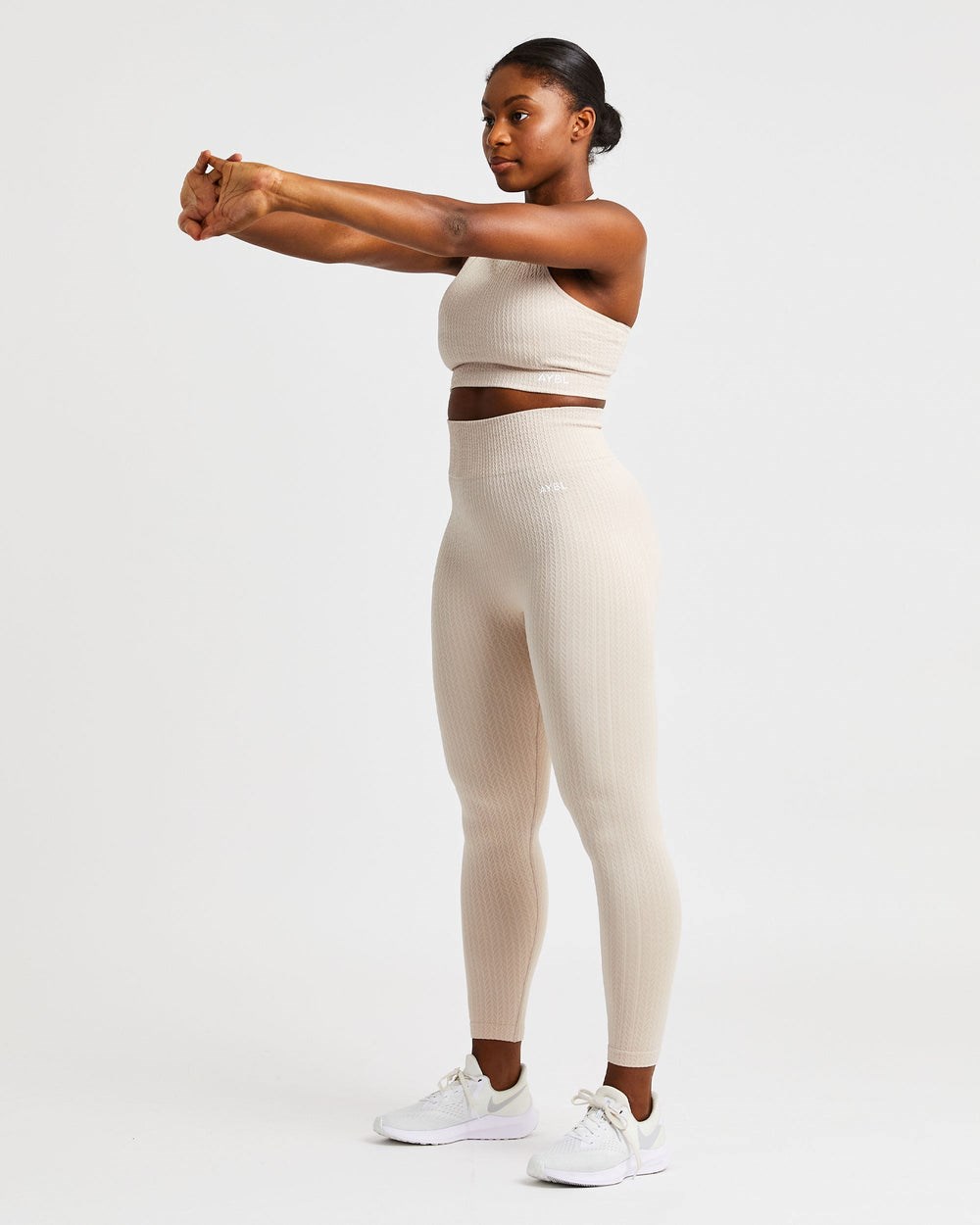 AYBL Luxe Seamless Crop Tank Top Sand | 0376-YJIMR