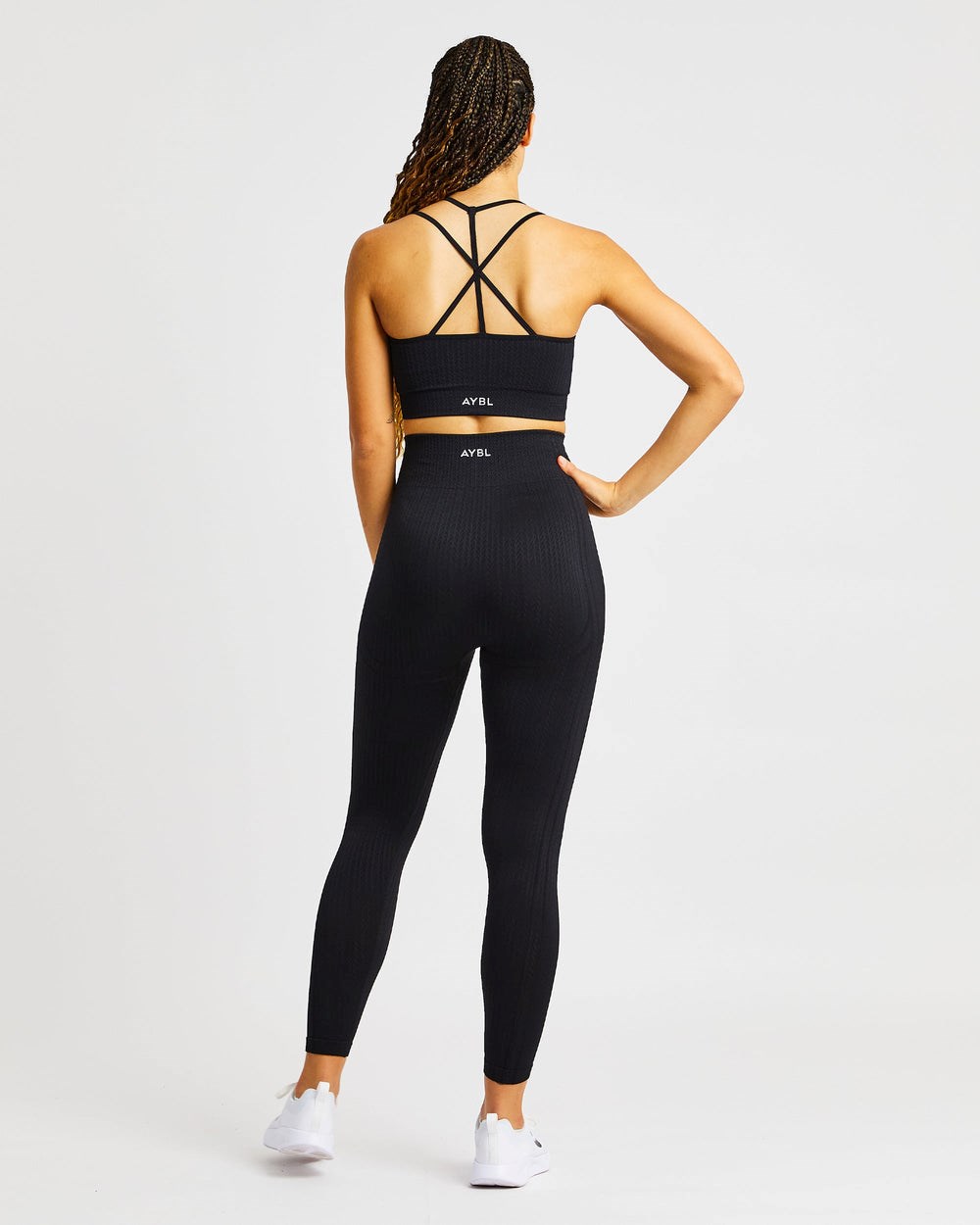 AYBL Luxe Seamless Sports Bra Svarta | 7218-ZSYTC