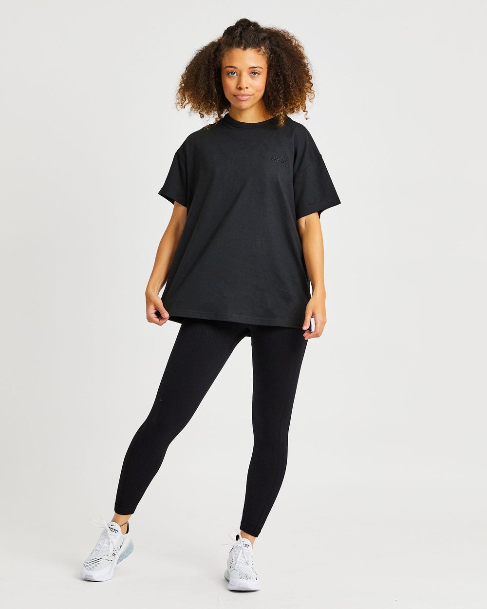 AYBL Luxe T Shirt Svarta | 9752-ILNRW