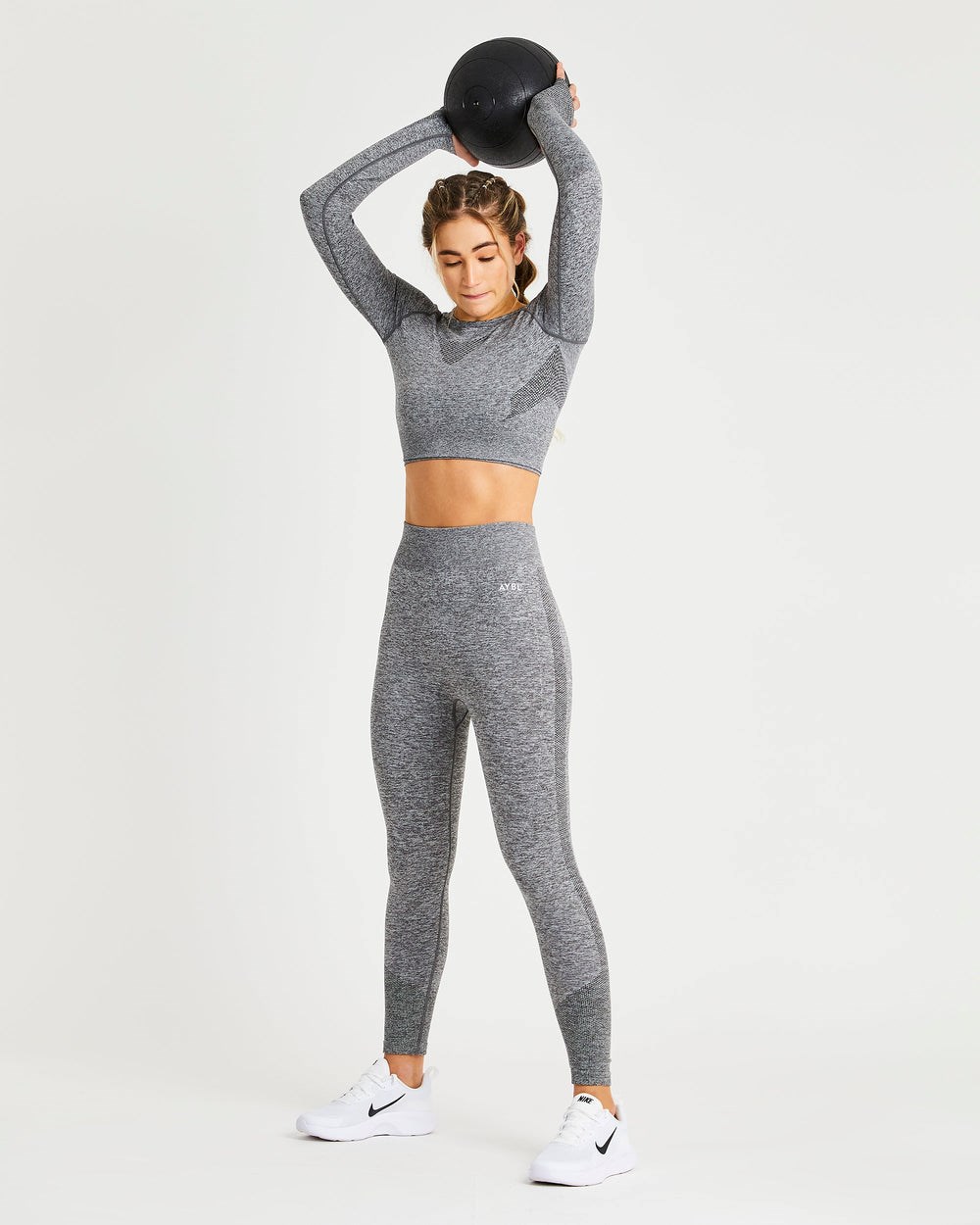 AYBL Motion Seamless Long Sleeve Crop Top Grå | 1856-CGJKV