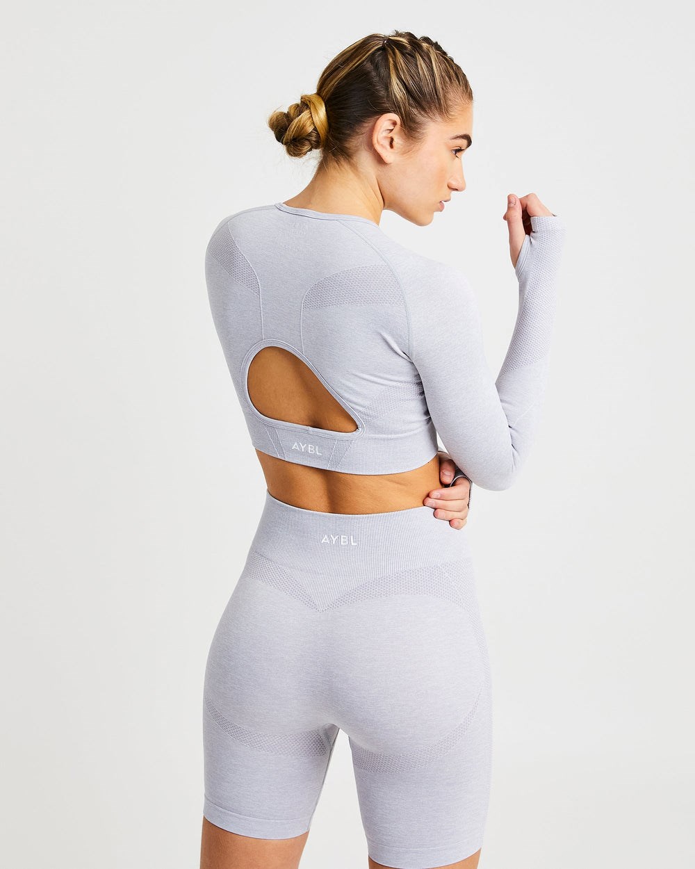 AYBL Motion Seamless Long Sleeve Crop Top Ljusgrå | 2681-MXQGF