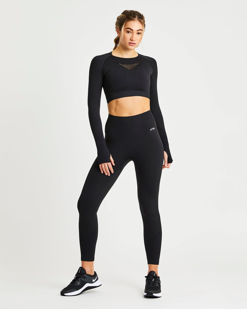 AYBL Motion Seamless Long Sleeve Crop Top Svarta | 7952-LZRWH