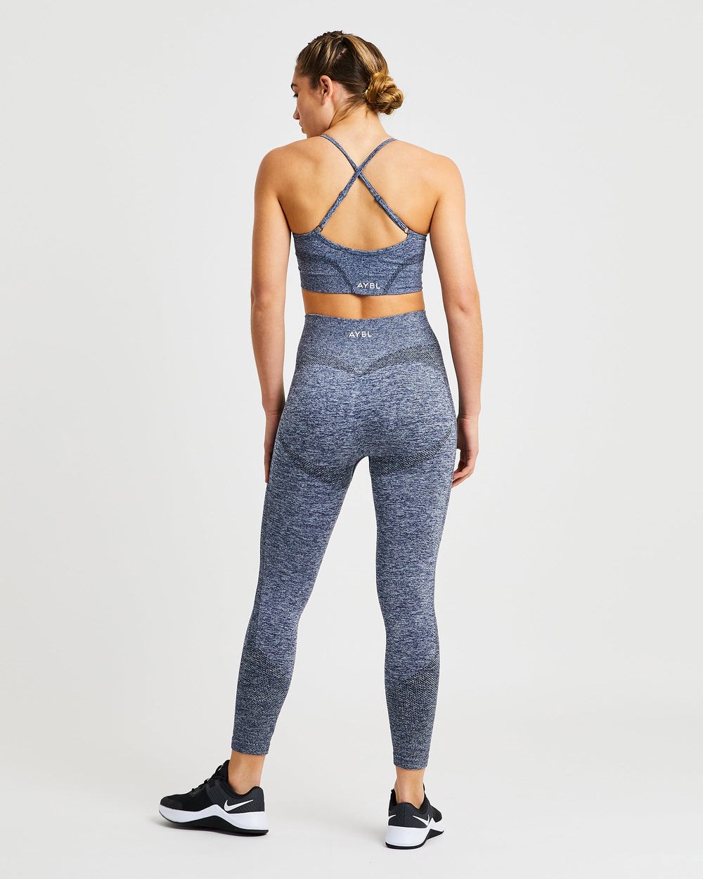 AYBL Motion Seamless Sports Bra Marinblå | 0396-MHKVT