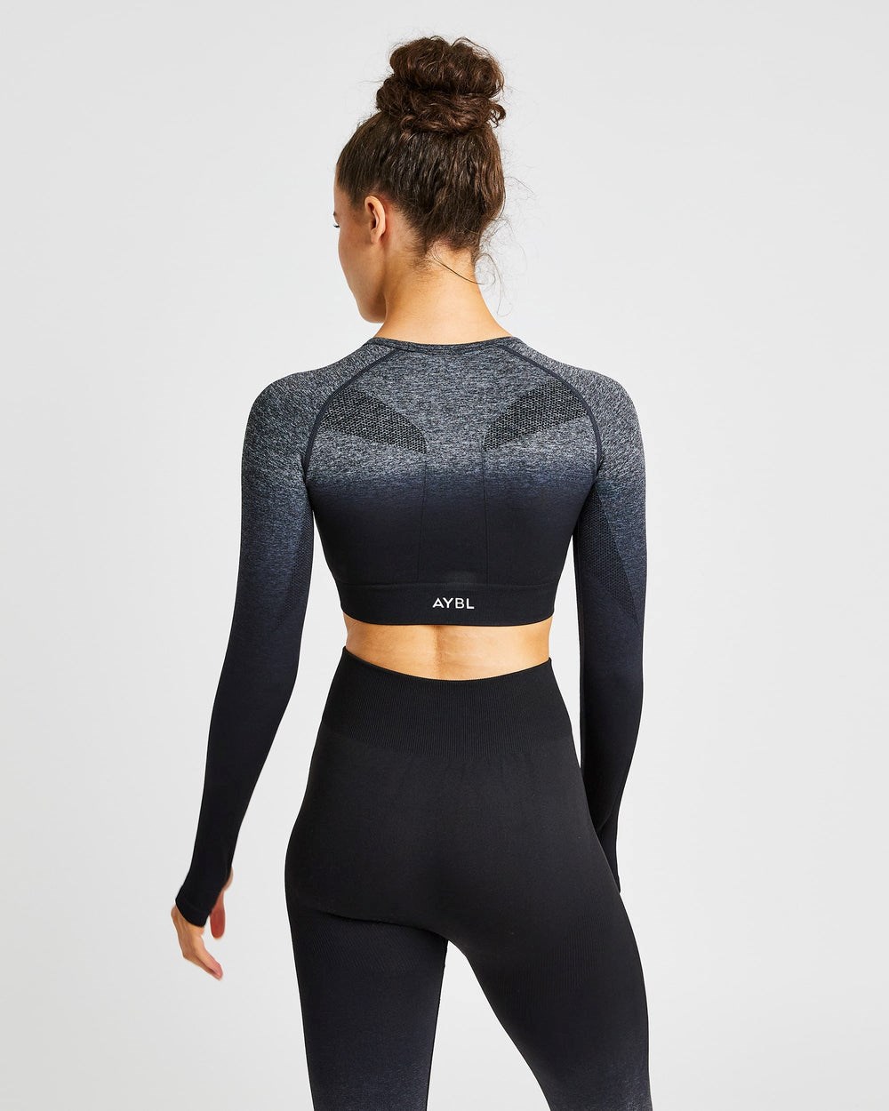 AYBL Pulse Ombré Seamless Long Sleeve Crop Top Black/Grey | 0635-KBUAQ