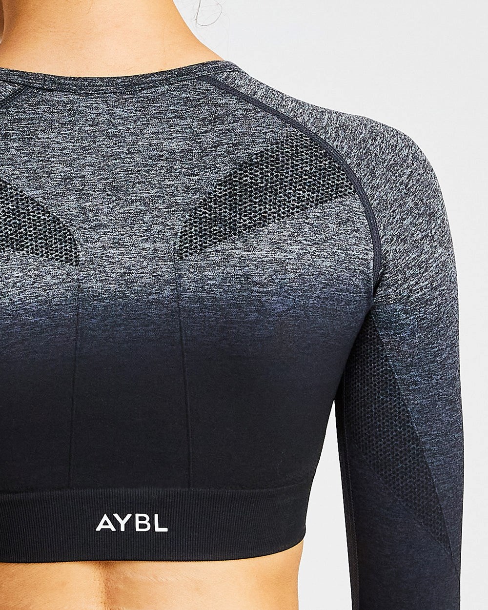 AYBL Pulse Ombré Seamless Long Sleeve Crop Top Black/Grey | 0635-KBUAQ