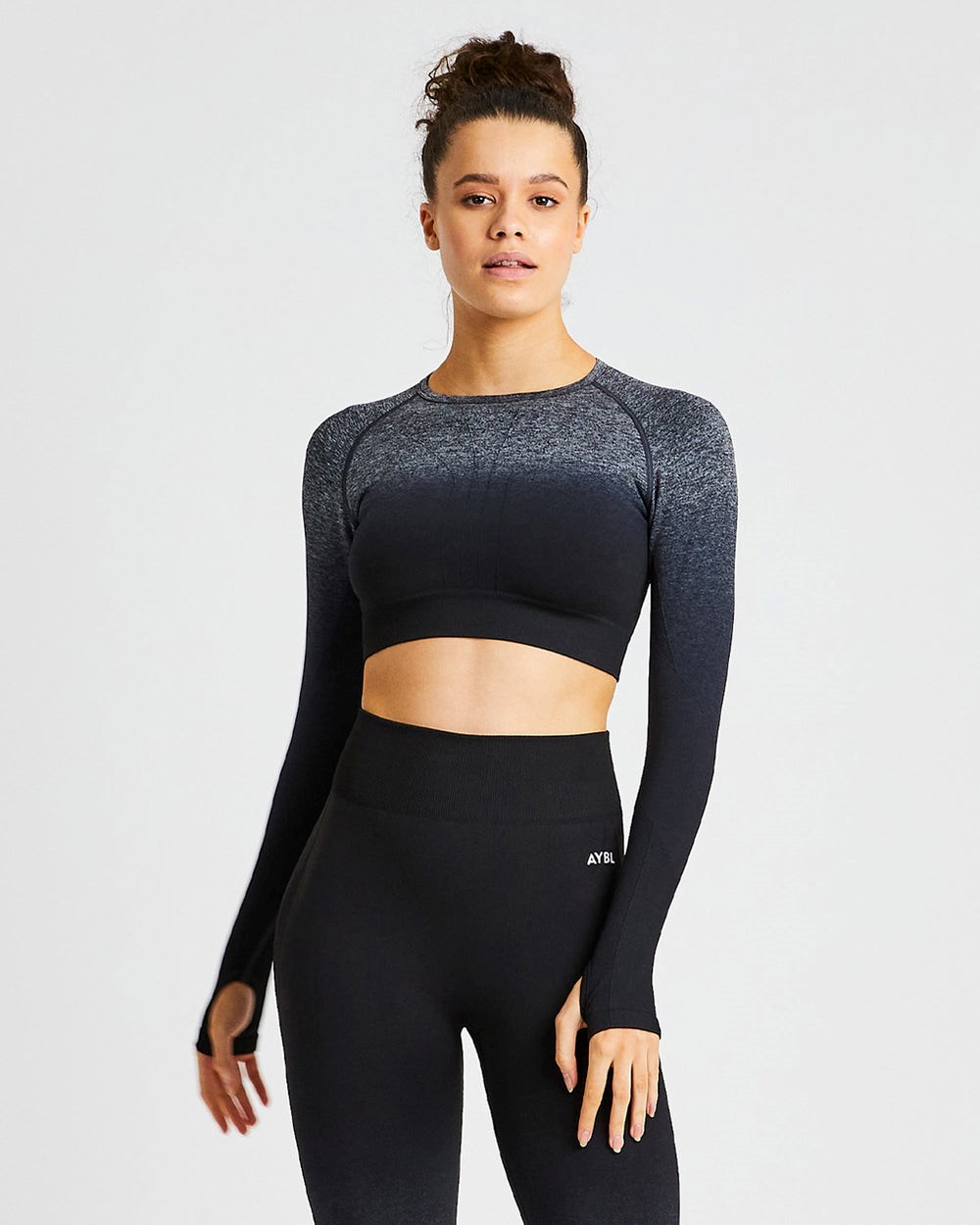 AYBL Pulse Ombré Seamless Long Sleeve Crop Top Black/Grey | 0635-KBUAQ