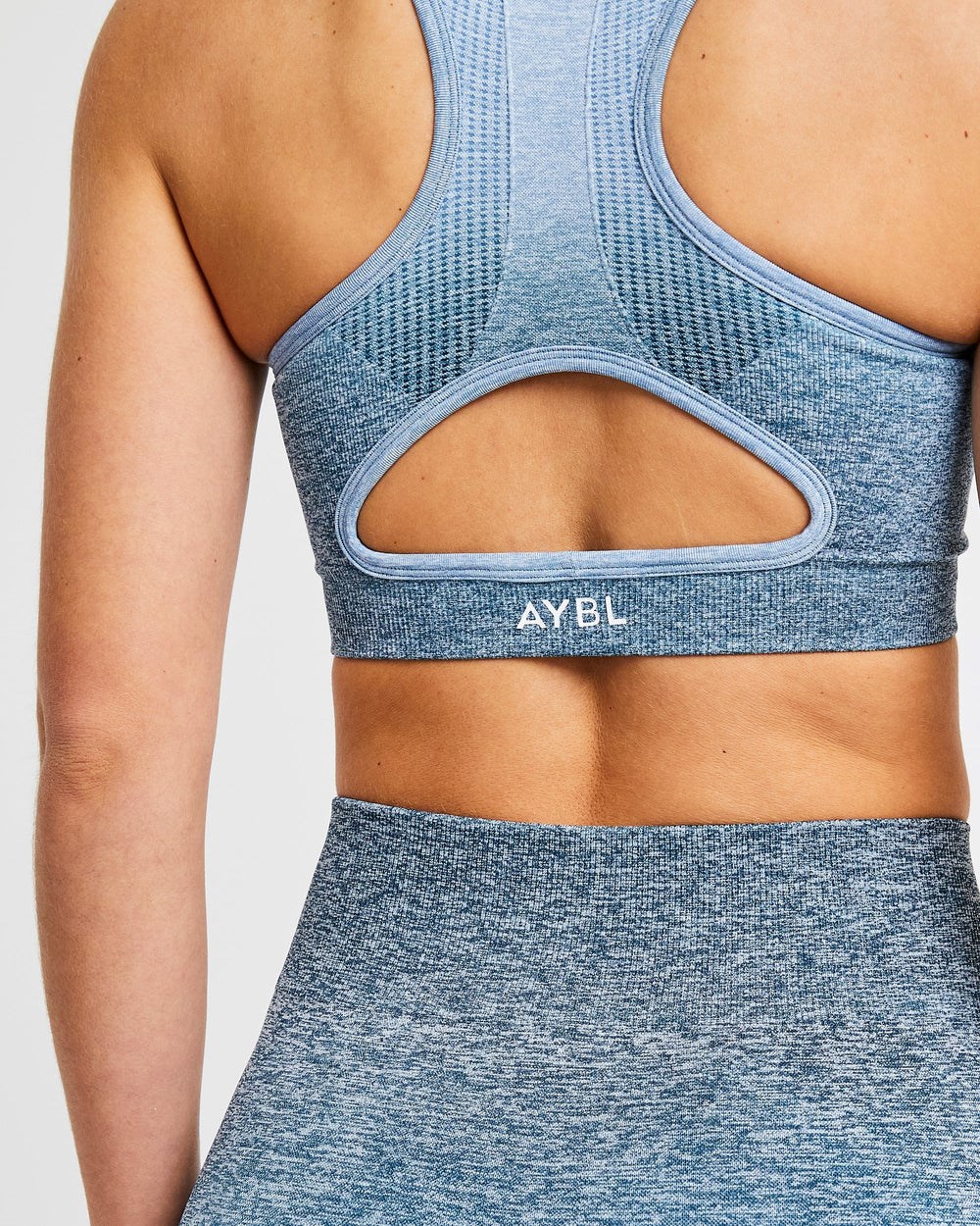 AYBL Pulse Ombré Seamless Sports Bra Teal | 8732-YORCG