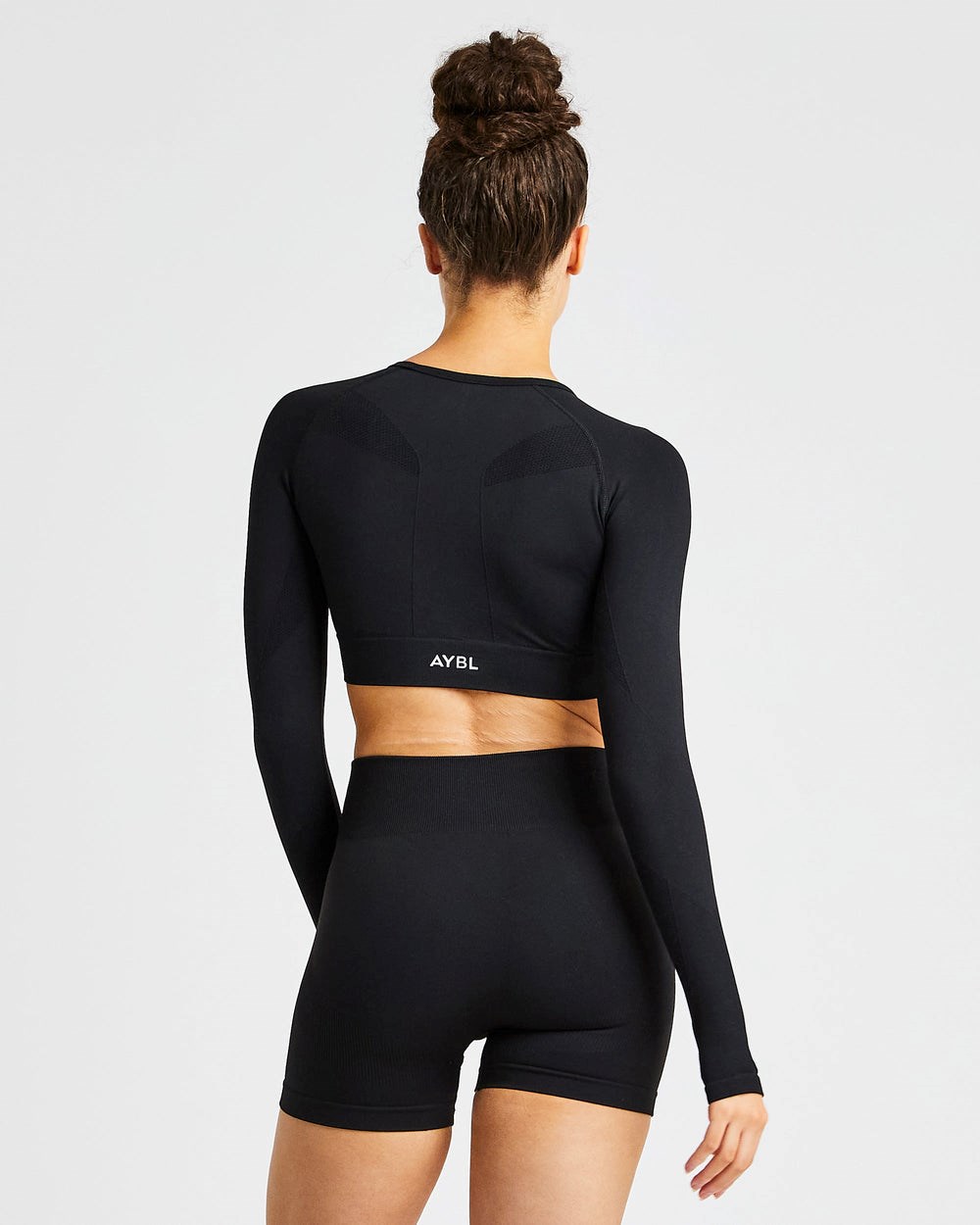 AYBL Pulse Seamless Long Sleeve Crop Top Svarta | 3507-VXJOT