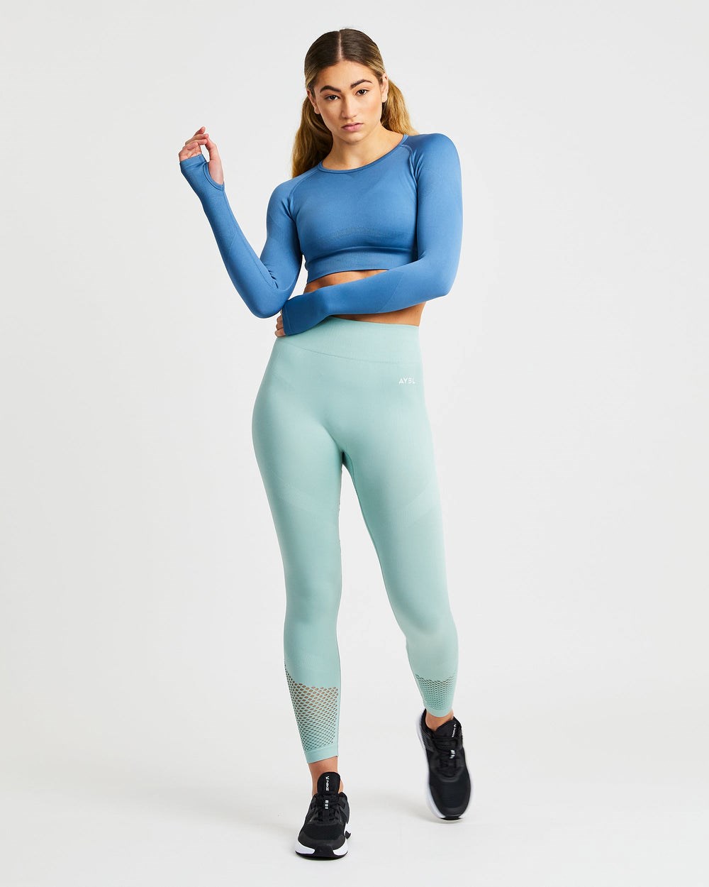 AYBL Reform Seamless Long Sleeve Crop Top Blå | 0825-KDZJX