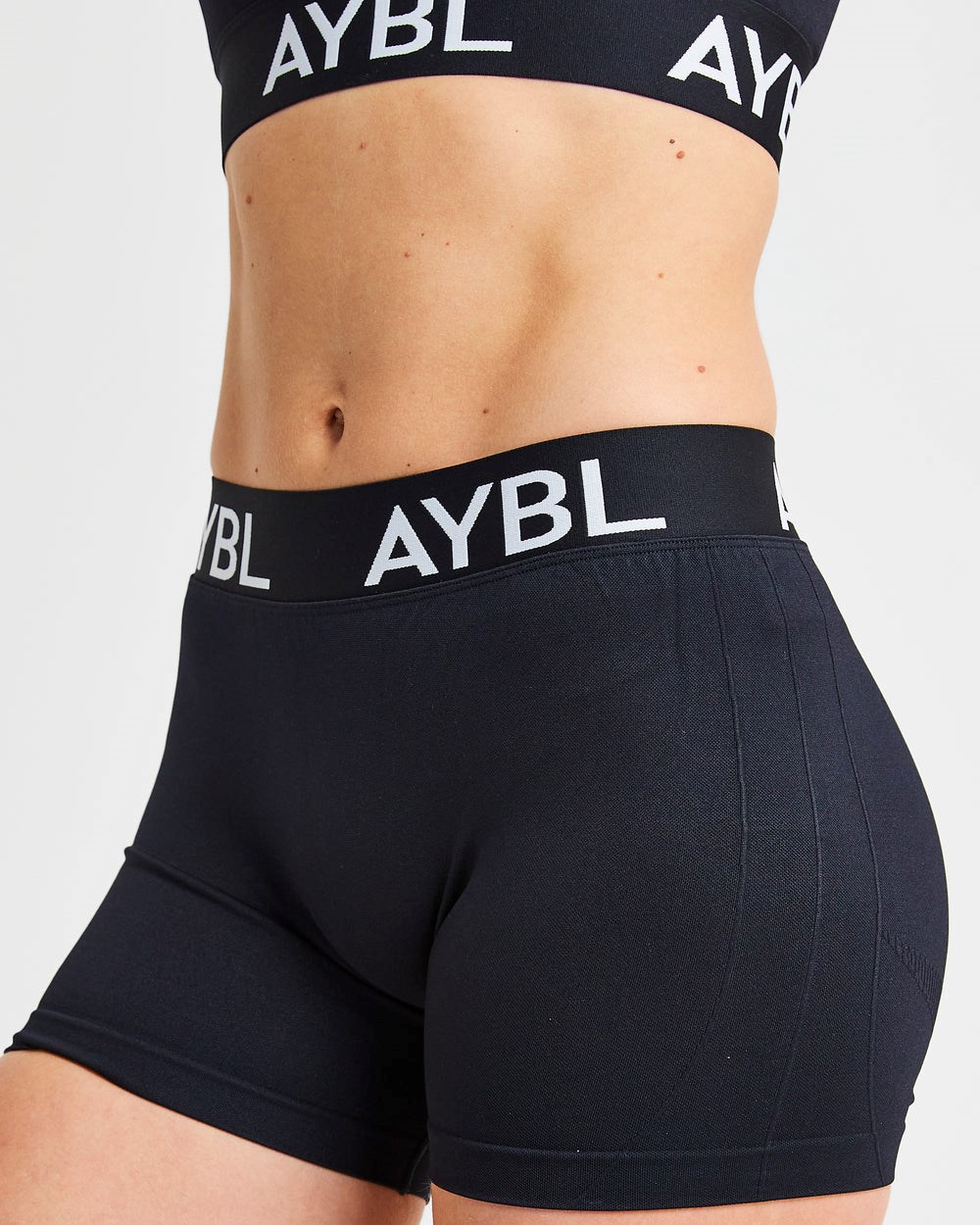 AYBL Staple Seamless Low Rise Shorts Svarta | 6342-KLFTS