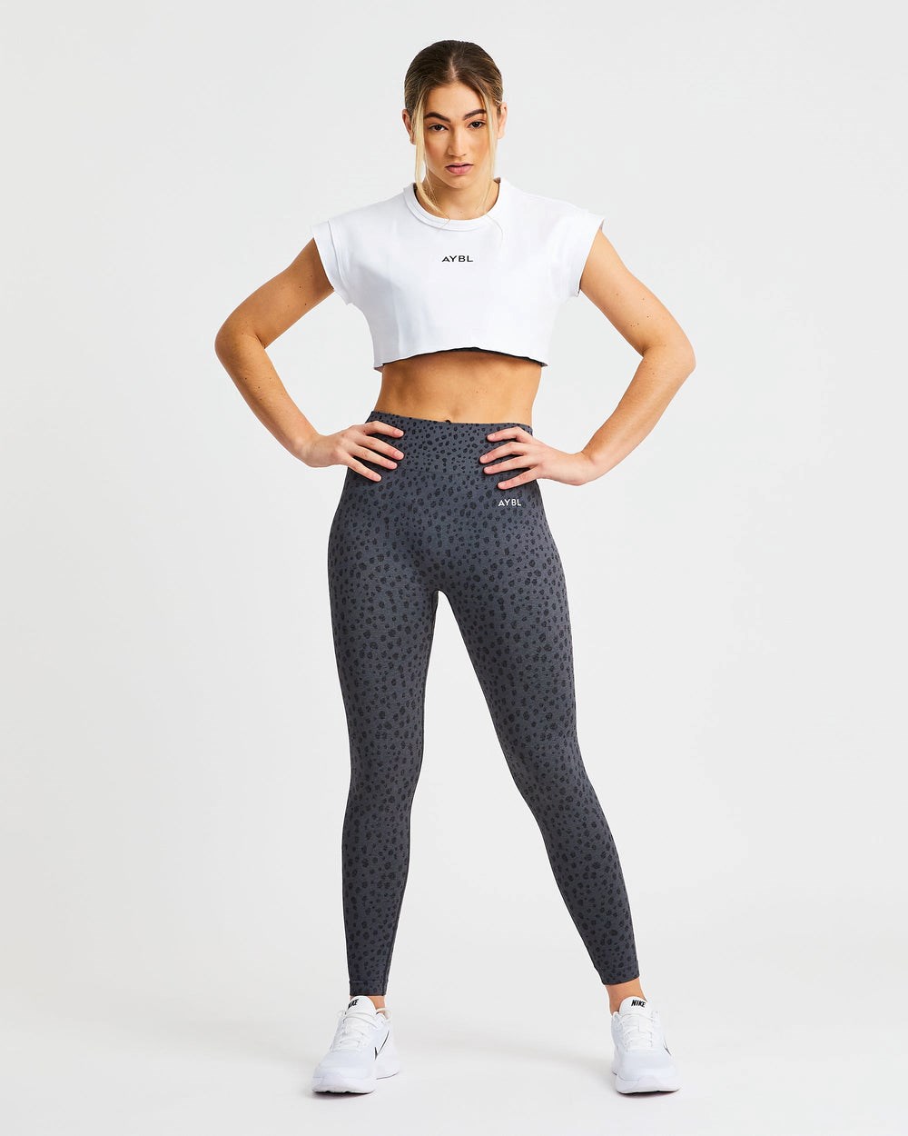 AYBL Tränings Crop Top Vita | 4861-XYIZV