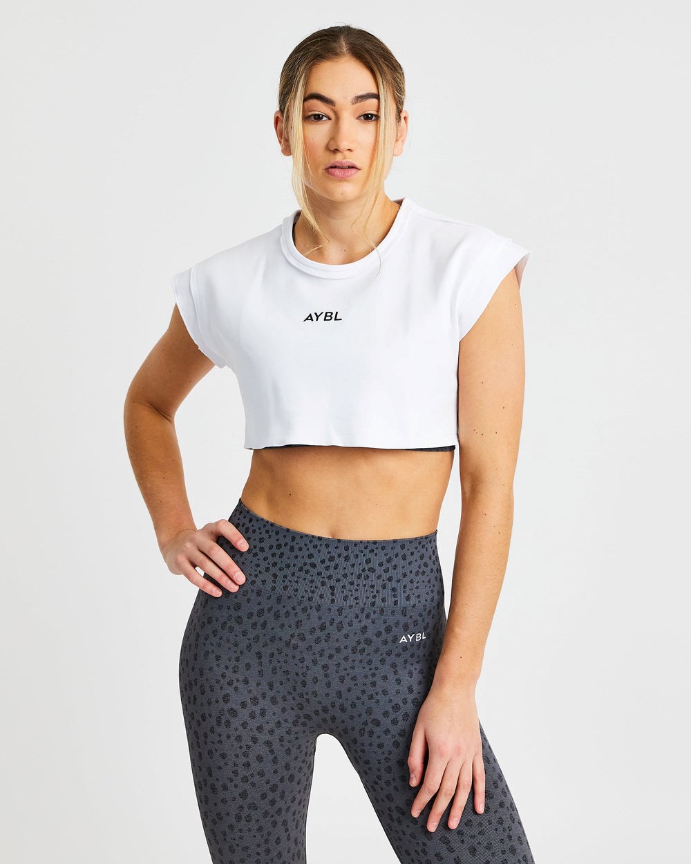 AYBL Tränings Crop Top Vita | 4861-XYIZV