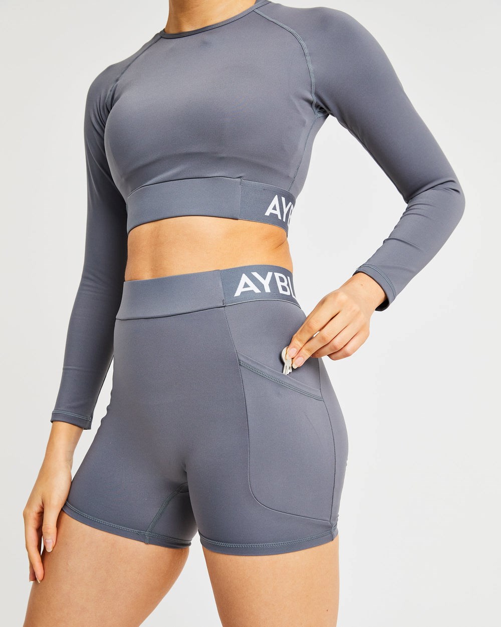 AYBL Tränings Long Sleeve Crop Top Grå | 6913-AMJIN